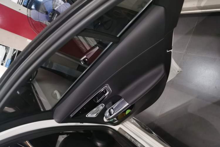 Used Mercedes-Benz C-Class New Energy 2023 C 350 eL Interior 6