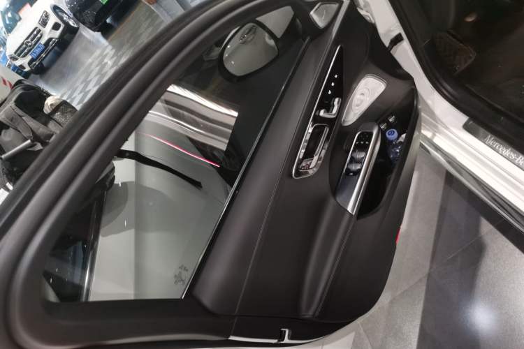 Used Mercedes-Benz C-Class New Energy 2023 C 350 eL Interior 7