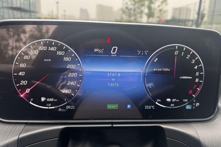 Used Mercedes-Benz C-Class New Energy 2023 C 350 eL Odometer Close Up