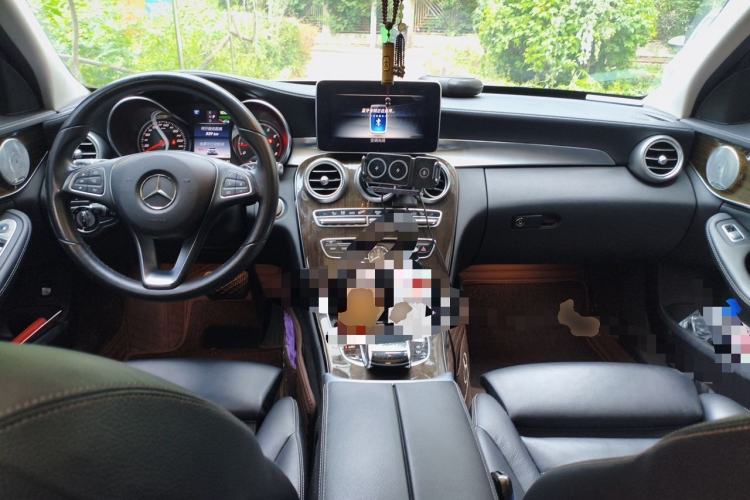 Used Mercedes-Benz C-Class New Energy 2016 C 350 eL Center Console