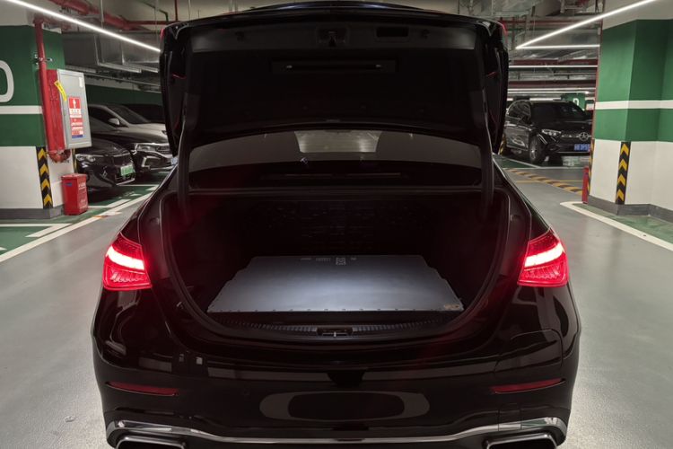 Used Mercedes-Benz C-Class New Energy 2023 C 350 eL Trunk