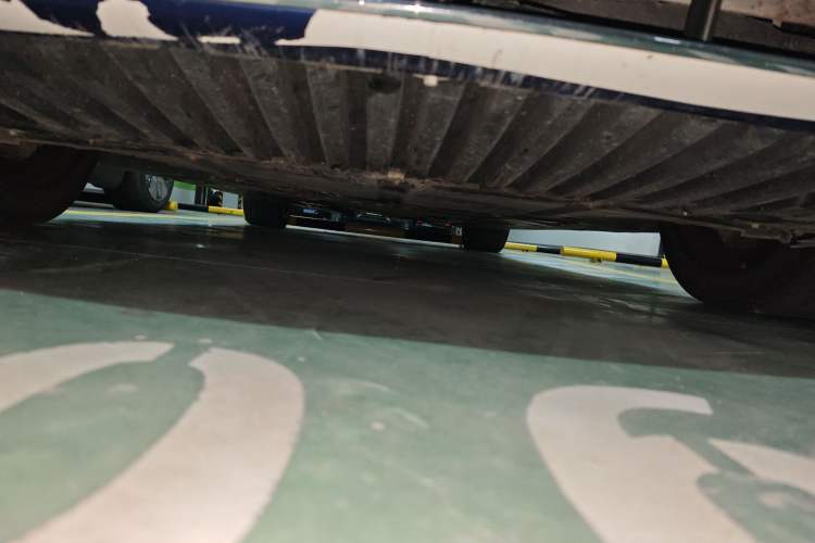 Used Mercedes-Benz C-Class New Energy 2023 C 350 eL Chassis Front