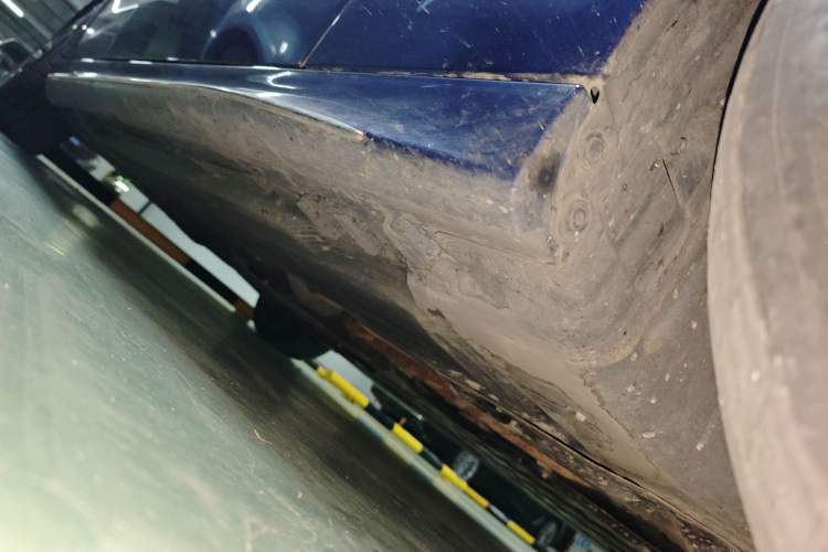Used Mercedes-Benz C-Class New Energy 2023 C 350 eL Chassis Front Right