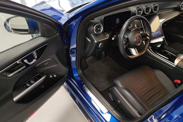 Used Mercedes-Benz C-Class New Energy 2023 C 350 eL Driver Seat