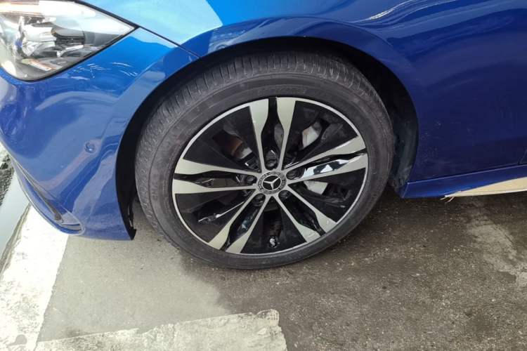 Used Mercedes-Benz C-Class New Energy 2023 C 350 eL Exterior 4