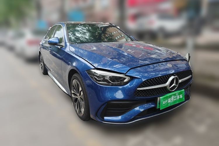 Used Mercedes-Benz C-Class New Energy 2023 Second Facelift C 350 eL Front Right 45 Deg