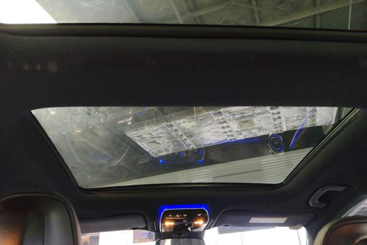 Used Mercedes-Benz C-Class New Energy 2023 C 350 eL Headliner