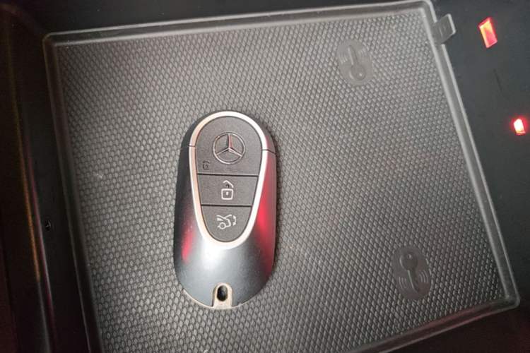 Used Mercedes-Benz C-Class New Energy 2023 C 350 eL Interior 1
