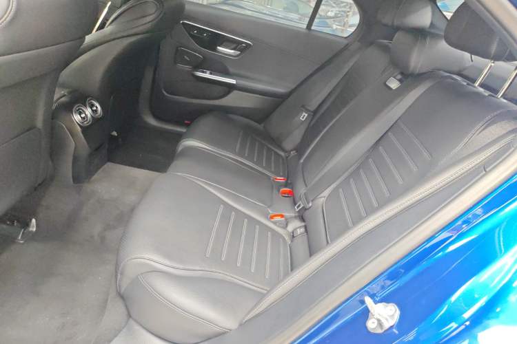 Used Mercedes-Benz C-Class New Energy 2023 C 350 eL Left Rear Seat