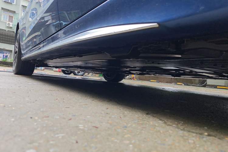 Used Mercedes-Benz C-Class New Energy 2023 C 350 eL Left Side Sill
