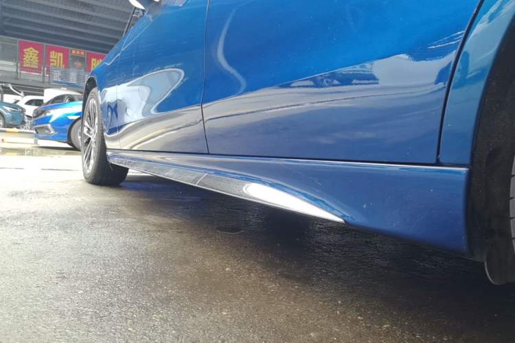 Used Mercedes-Benz C-Class New Energy 2023 C 350 eL Left Side Sill