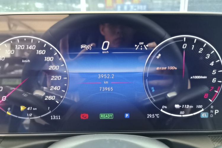 Used Mercedes-Benz C-Class New Energy 2023 C 350 eL Odometer Close Up