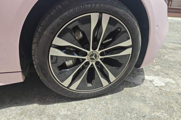 Used Mercedes-Benz C-Class New Energy 2023 C 350 eL Right Front Wheel Hub