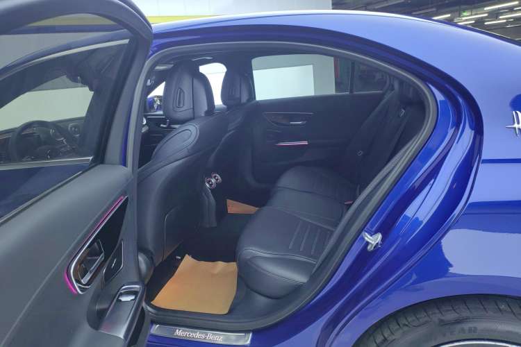 Used Mercedes-Benz C-Class New Energy 2023 C 350 eL Right Rear Seat