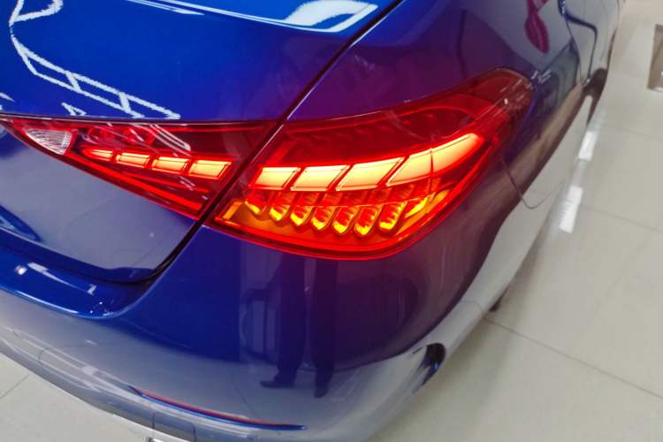 Used Mercedes-Benz C-Class New Energy 2023 C 350 eL Right Rear Taillight
