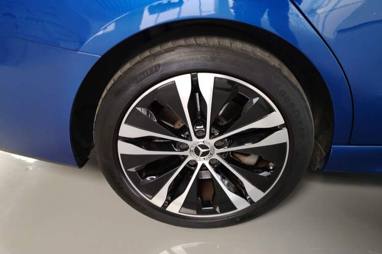 Used Mercedes-Benz C-Class New Energy 2023 C 350 eL Right Rear Wheel Hub