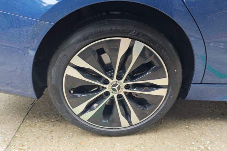Used Mercedes-Benz C-Class New Energy 2023 C 350 eL Right Rear Wheel Hub