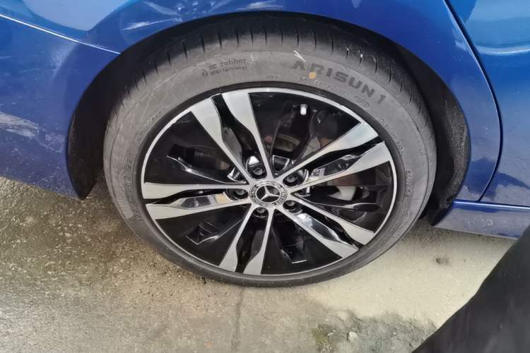 Used Mercedes-Benz C-Class New Energy 2023 C 350 eL Right Rear Wheel Hub