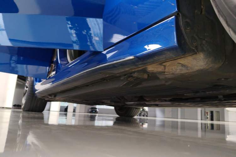 Used Mercedes-Benz C-Class New Energy 2023 C 350 eL Right Side Sill