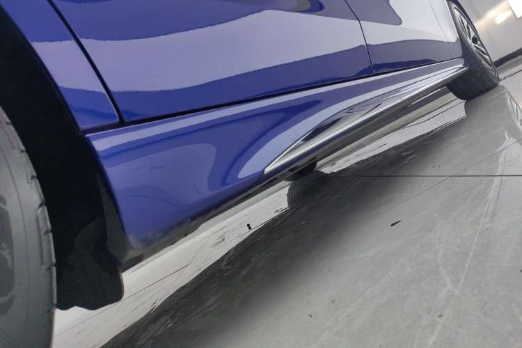 Used Mercedes-Benz C-Class New Energy 2023 C 350 eL Right Side Sill