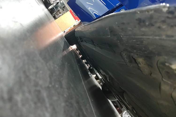 Used Mercedes-Benz C-Class New Energy 2023 C 350 eL Right Side Sill
