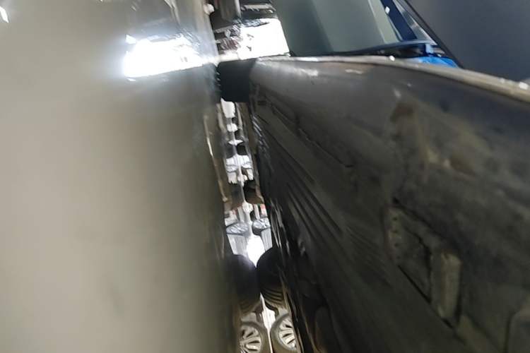 Used Mercedes-Benz C-Class New Energy 2023 C 350 eL Right Side Sill