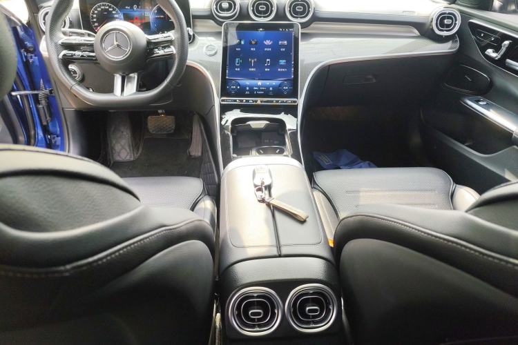 Used Mercedes-Benz C-Class New Energy 2023 C 350 eL Center Console