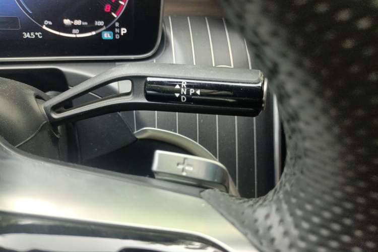 Used Mercedes-Benz C-Class New Energy 2023 Facelift C 350 eL Gear Lever