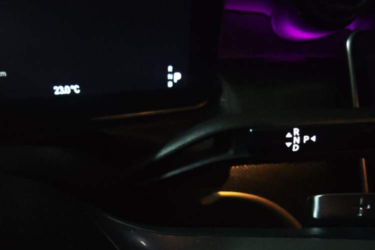 Used Mercedes-Benz C-Class New Energy 2023 C 350 eL Gear Lever