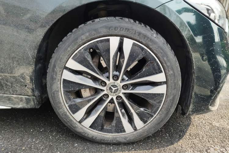 Used Mercedes-Benz C-Class New Energy 2023 C 350 eL Right Front Wheel Hub