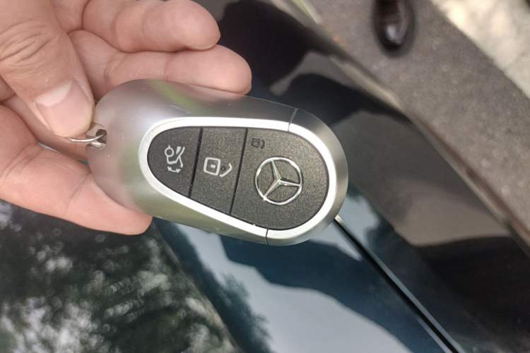 Used Mercedes-Benz C-Class New Energy 2023 Facelift C 350 eL Vehicle Key