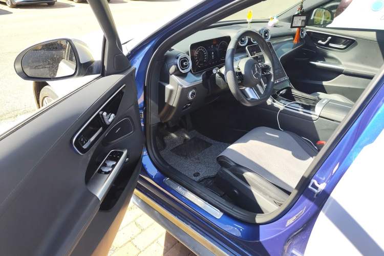 Used Mercedes-Benz C-Class New Energy 2023 C 350 eL Driver Seat