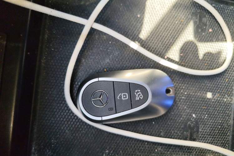 Used Mercedes-Benz C-Class New Energy 2023 C 350 eL Vehicle Key
