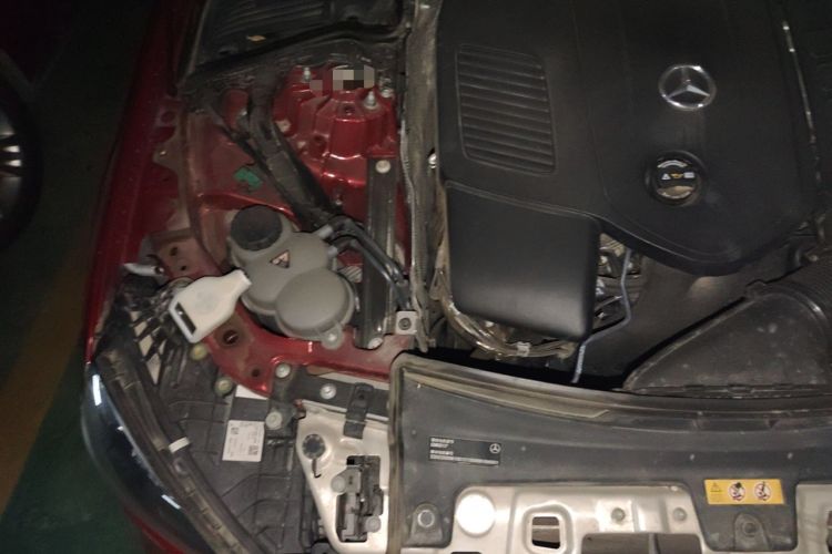 Used Mercedes-Benz C-Class New Energy 2023 Second Facelift C 350 eL Engine Bay Right