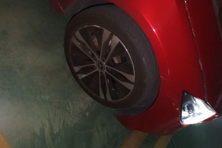 Used Mercedes-Benz C-Class New Energy 2023 Second Facelift C 350 eL Right Front Wheel Hub