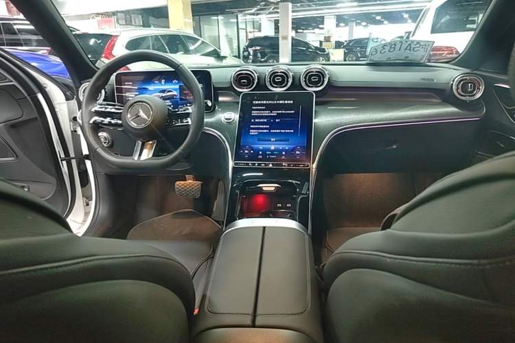 Used Mercedes-Benz C-Class New Energy 2023 C 350 eL Center Console
