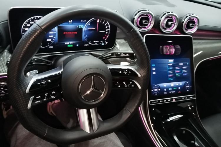 Used Mercedes-Benz C-Class New Energy 2023 C 350 eL Center Console