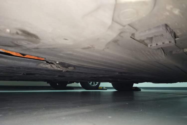 Used Mercedes-Benz C-Class New Energy 2023 C 350 eL Chassis Front Left