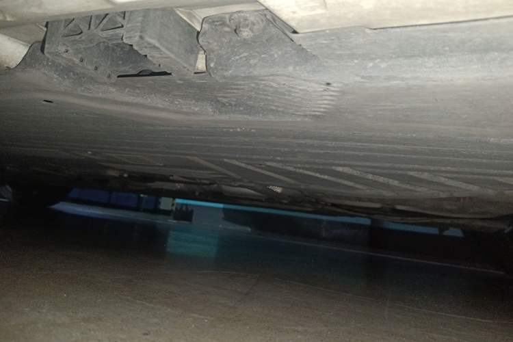 Used Mercedes-Benz C-Class New Energy 2023 C 350 eL Chassis Front Left
