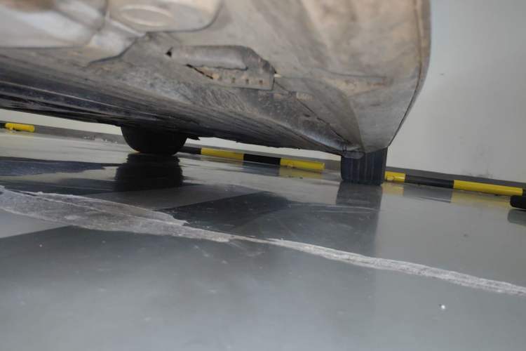 Used Mercedes-Benz C-Class New Energy 2023 C 350 eL Chassis Front Left