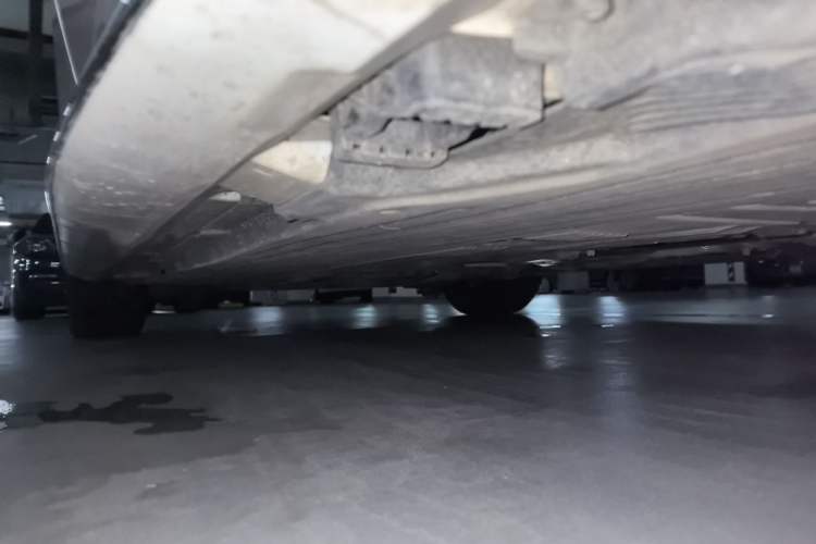 Used Mercedes-Benz C-Class New Energy 2023 Second Facelift C 350 eL Chassis Front Right