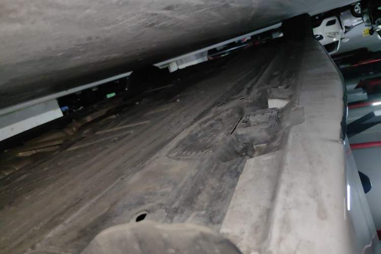 Used Mercedes-Benz C-Class New Energy 2023 C 350 eL Chassis Rear Left
