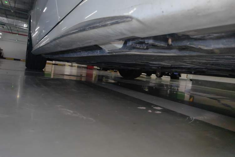 Used Mercedes-Benz C-Class New Energy 2023 C 350 eL Chassis Rear Left