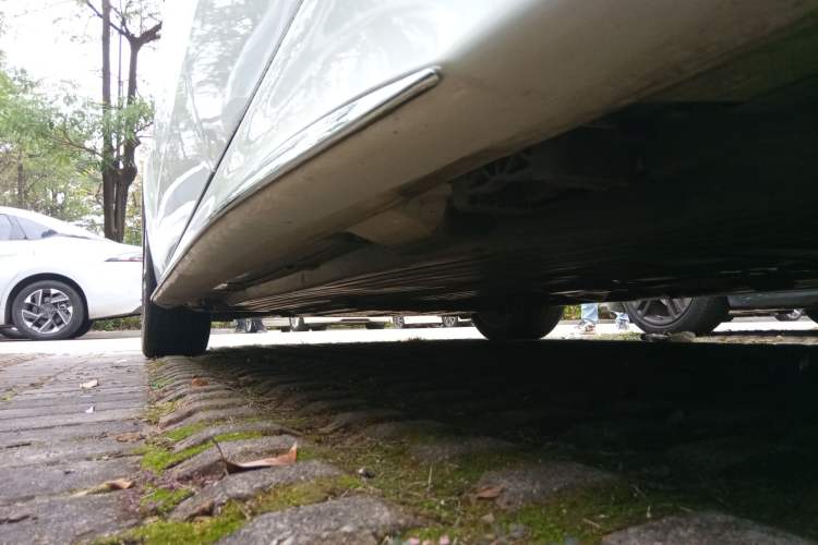 Used Mercedes-Benz C-Class New Energy 2023 C 350 eL Chassis Rear Left