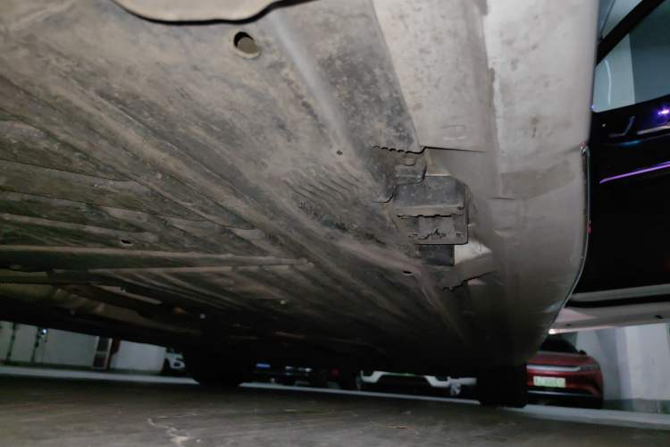 Used Mercedes-Benz C-Class New Energy 2023 C 350 eL Chassis Rear Right