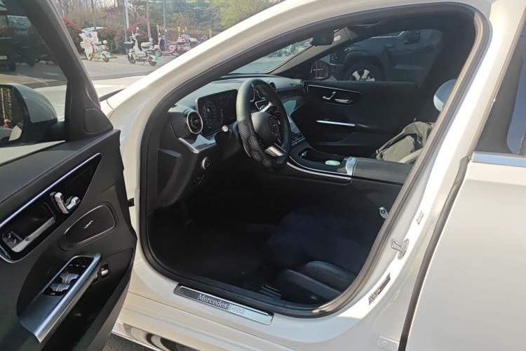 Used Mercedes-Benz C-Class New Energy 2023 Second Facelift C 350 eL Driver Seat
