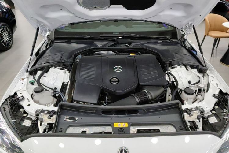 Used Mercedes-Benz C-Class New Energy 2023 Second Facelift C 350 eL Engine Bay