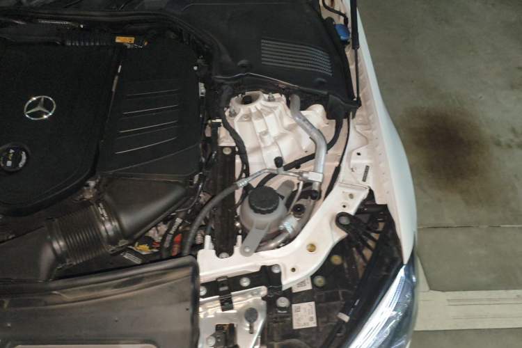 Used Mercedes-Benz C-Class New Energy 2023 C 350 eL Engine Bay Left