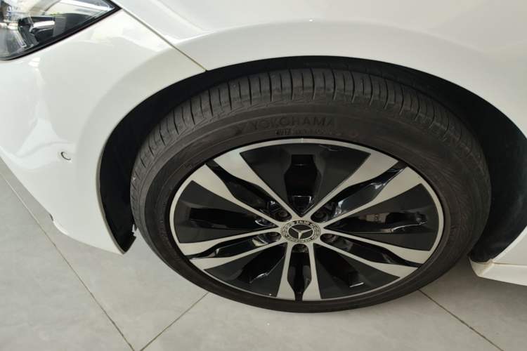 Used Mercedes-Benz C-Class New Energy 2023 C 350 eL Exterior 4