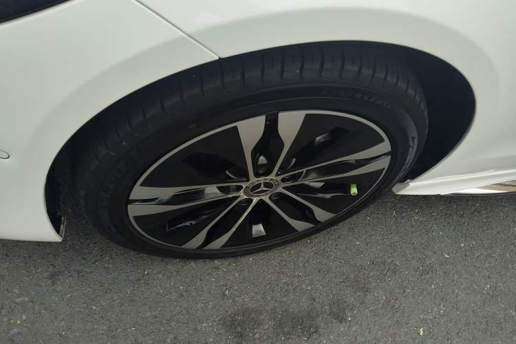 Used Mercedes-Benz C-Class New Energy 2023 C 350 eL Exterior 4